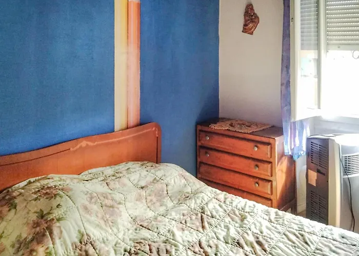 Apartamento 2 Bedroom Stunning In
